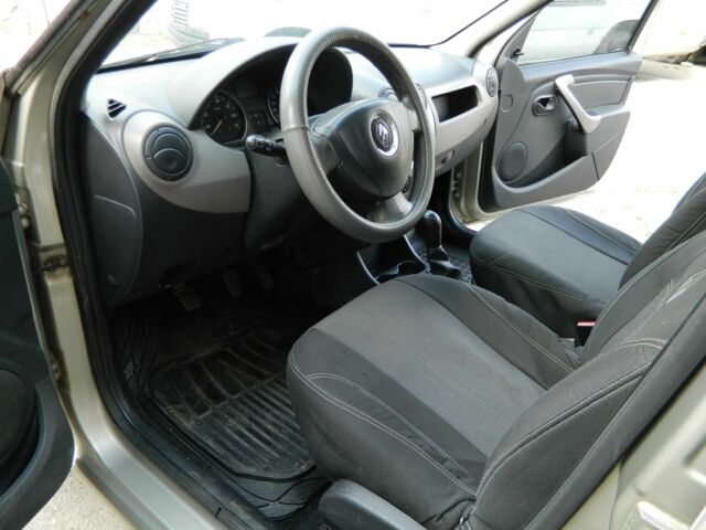 Бежевый Рено Логан, объемом двигателя 1.4 л и пробегом 168 тыс. км за 3900 $, фото 12 на Automoto.ua