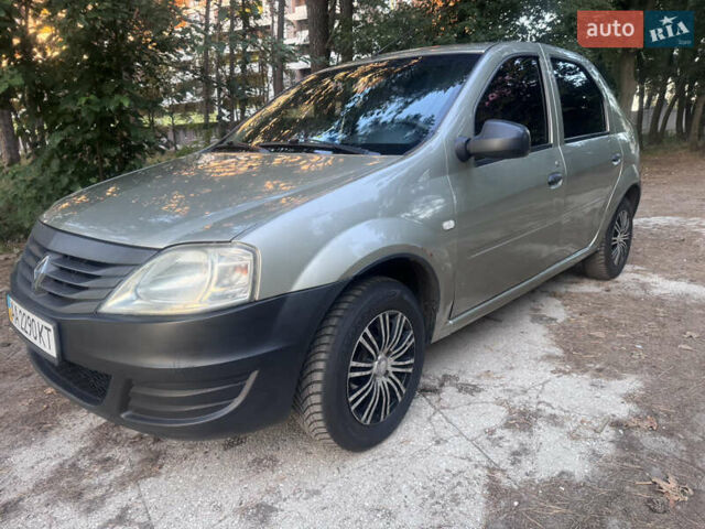 Бежевий Рено Логан, об'ємом двигуна 1.39 л та пробігом 277 тис. км за 3300 $, фото 14 на Automoto.ua