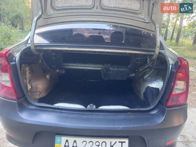 Бежевий Рено Логан, об'ємом двигуна 1.39 л та пробігом 277 тис. км за 3300 $, фото 9 на Automoto.ua