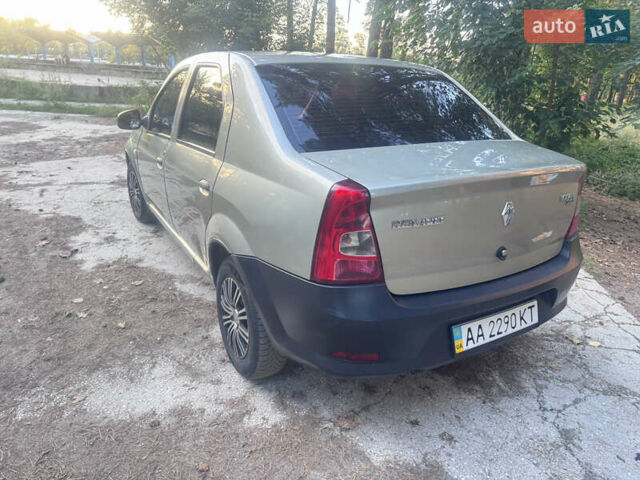 Бежевий Рено Логан, об'ємом двигуна 1.39 л та пробігом 277 тис. км за 3300 $, фото 2 на Automoto.ua