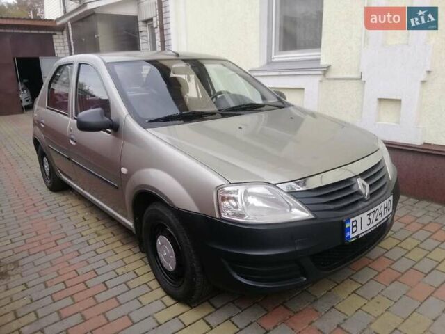 Бежевый Рено Логан, объемом двигателя 1.4 л и пробегом 350 тыс. км за 2900 $, фото 7 на Automoto.ua