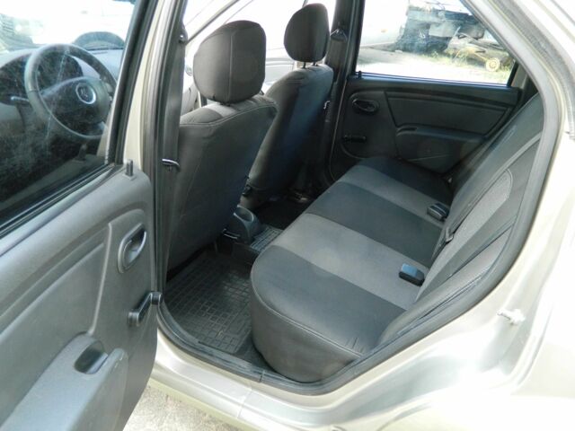 Бежевый Рено Логан, объемом двигателя 1.4 л и пробегом 168 тыс. км за 3900 $, фото 14 на Automoto.ua