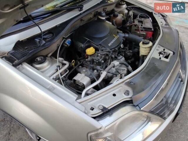 Бежевый Рено Логан, объемом двигателя 1.4 л и пробегом 241 тыс. км за 4600 $, фото 13 на Automoto.ua