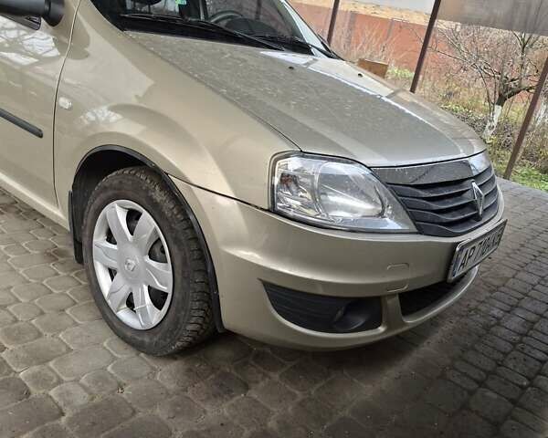 Бежевый Рено Логан, объемом двигателя 1.39 л и пробегом 85 тыс. км за 5250 $, фото 6 на Automoto.ua