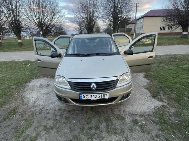 Бежевий Рено Логан, об'ємом двигуна 1.5 л та пробігом 330 тис. км за 3200 $, фото 1 на Automoto.ua