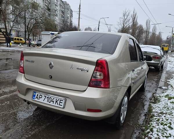 Бежевый Рено Логан, объемом двигателя 1.39 л и пробегом 85 тыс. км за 5250 $, фото 1 на Automoto.ua