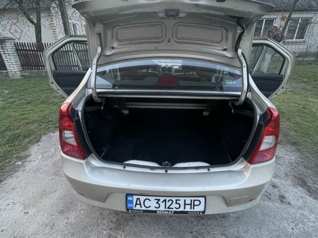 Бежевий Рено Логан, об'ємом двигуна 1.5 л та пробігом 330 тис. км за 3200 $, фото 4 на Automoto.ua