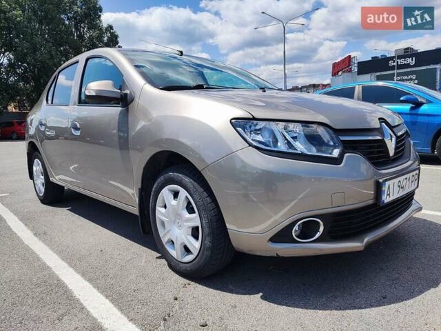 Бежевый Рено Логан, объемом двигателя 1.1 л и пробегом 25 тыс. км за 7700 $, фото 5 на Automoto.ua