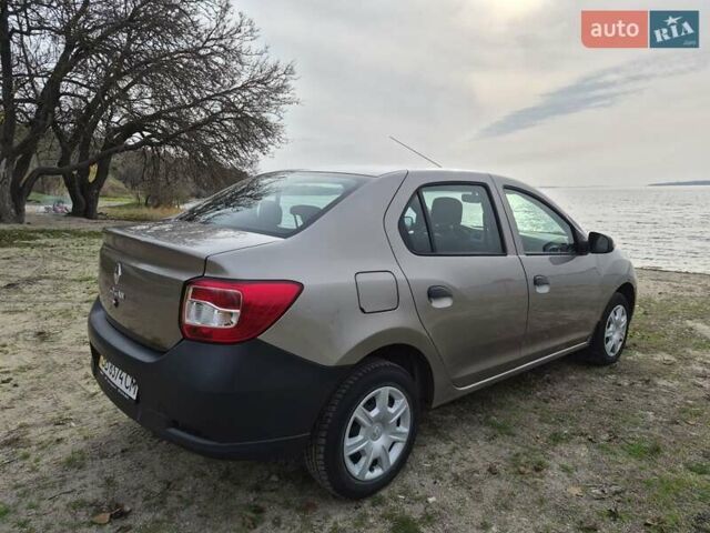 Бежевый Рено Логан, объемом двигателя 1.15 л и пробегом 27 тыс. км за 5600 $, фото 2 на Automoto.ua