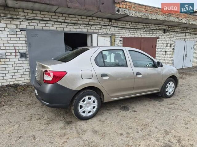 Бежевый Рено Логан, объемом двигателя 1.15 л и пробегом 27 тыс. км за 5600 $, фото 12 на Automoto.ua
