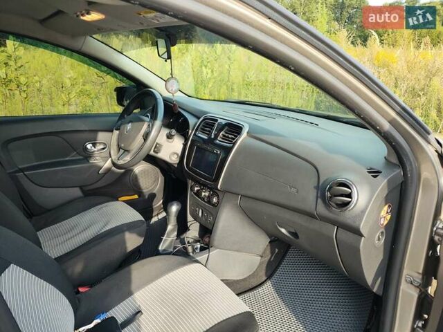 Бежевый Рено Логан, объемом двигателя 1.15 л и пробегом 169 тыс. км за 6300 $, фото 13 на Automoto.ua