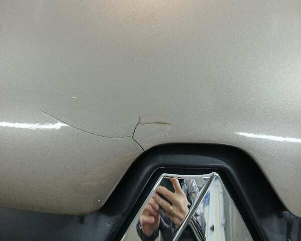 Бежевый Рено Логан, объемом двигателя 1.15 л и пробегом 114 тыс. км за 6800 $, фото 6 на Automoto.ua