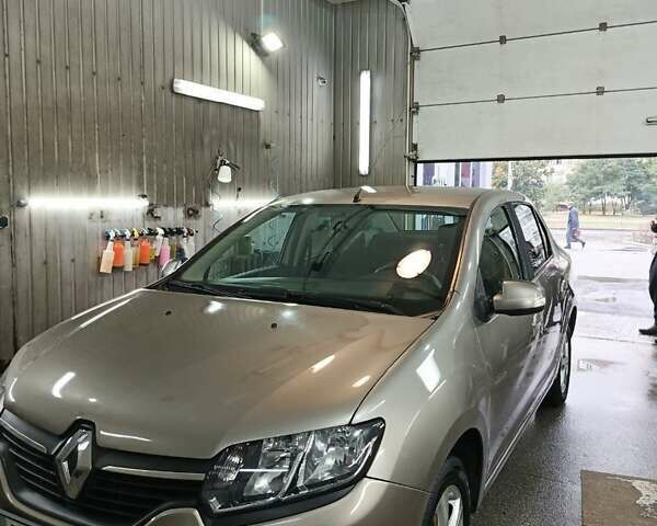 Бежевый Рено Логан, объемом двигателя 1.15 л и пробегом 114 тыс. км за 6800 $, фото 4 на Automoto.ua