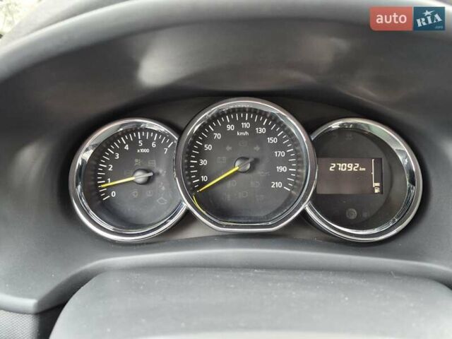 Бежевый Рено Логан, объемом двигателя 1.15 л и пробегом 27 тыс. км за 5600 $, фото 18 на Automoto.ua