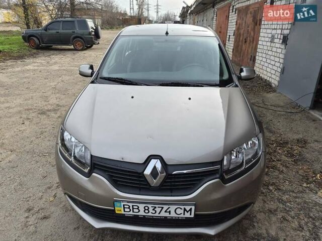 Бежевый Рено Логан, объемом двигателя 1.15 л и пробегом 27 тыс. км за 5600 $, фото 13 на Automoto.ua