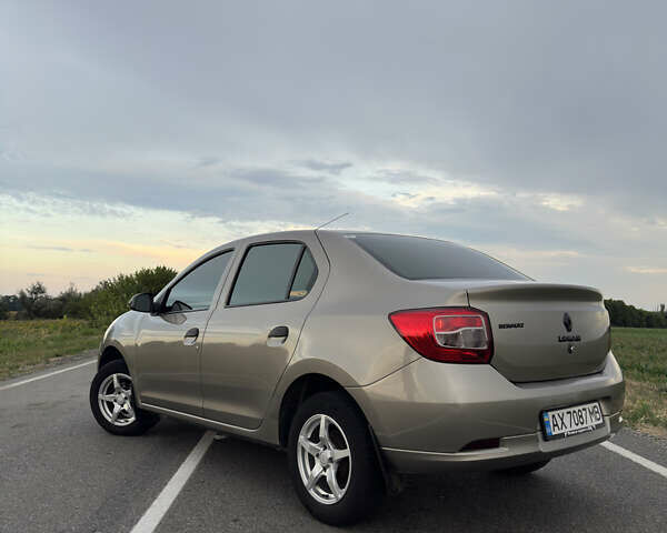 Бежевый Рено Логан, объемом двигателя 1.46 л и пробегом 177 тыс. км за 7000 $, фото 4 на Automoto.ua