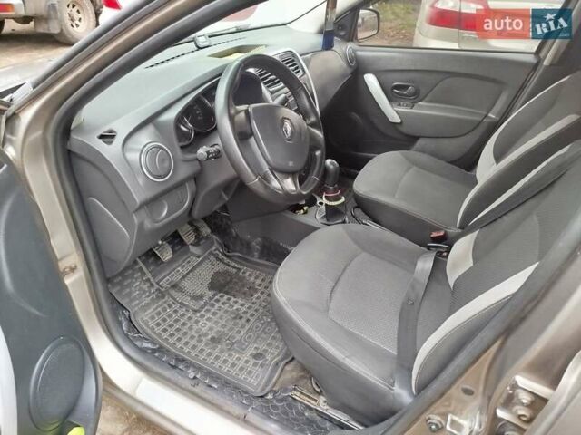 Бежевый Рено Логан, объемом двигателя 1.46 л и пробегом 210 тыс. км за 5250 $, фото 5 на Automoto.ua