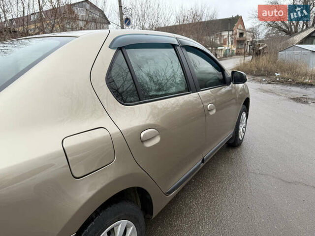 Бежевый Рено Логан, объемом двигателя 1.46 л и пробегом 169 тыс. км за 7700 $, фото 6 на Automoto.ua