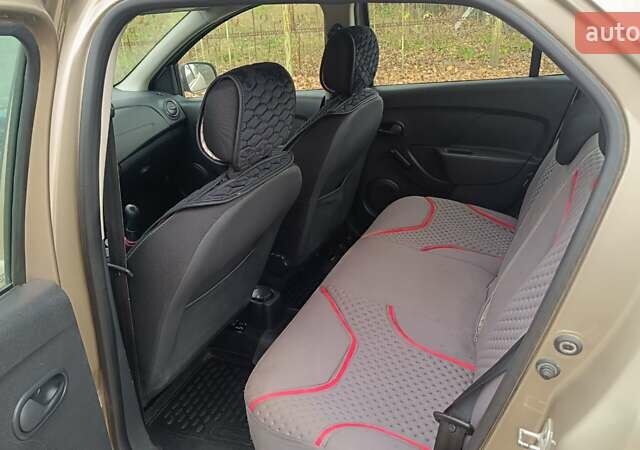 Бежевий Рено Логан, об'ємом двигуна 1.46 л та пробігом 72 тис. км за 12000 $, фото 1 на Automoto.ua