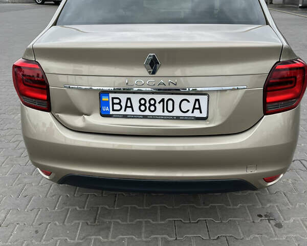 Бежевый Рено Логан, объемом двигателя 1.46 л и пробегом 110 тыс. км за 9250 $, фото 3 на Automoto.ua
