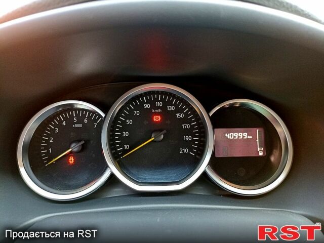 Бежевый Рено Логан, объемом двигателя 1.5 л и пробегом 41 тыс. км за 12100 $, фото 4 на Automoto.ua