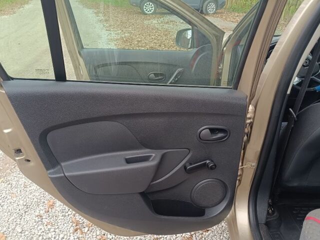 Бежевий Рено Логан, об'ємом двигуна 1.5 л та пробігом 72 тис. км за 12000 $, фото 14 на Automoto.ua