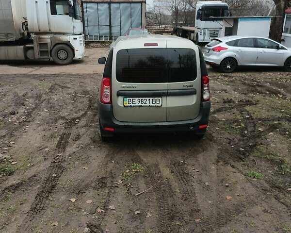 Бежевый Рено Логан, объемом двигателя 1.6 л и пробегом 69 тыс. км за 6000 $, фото 1 на Automoto.ua