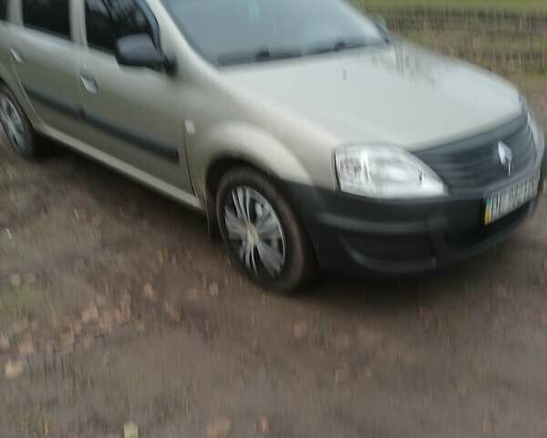 Бежевый Рено Логан, объемом двигателя 1.6 л и пробегом 69 тыс. км за 6000 $, фото 5 на Automoto.ua