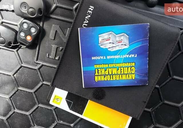Бежевый Рено Логан, объемом двигателя 1.46 л и пробегом 123 тыс. км за 7999 $, фото 39 на Automoto.ua
