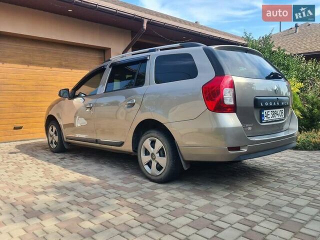 Бежевый Рено Логан, объемом двигателя 1.46 л и пробегом 99 тыс. км за 9900 $, фото 4 на Automoto.ua