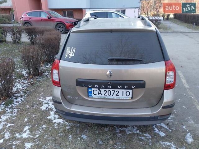 Бежевый Рено Логан, объемом двигателя 1.46 л и пробегом 125 тыс. км за 9000 $, фото 4 на Automoto.ua