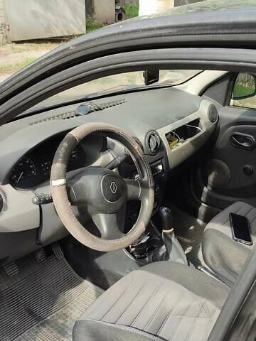 Черный Рено Логан, объемом двигателя 1.4 л и пробегом 154 тыс. км за 4600 $, фото 7 на Automoto.ua