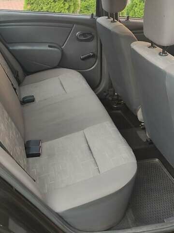 Черный Рено Логан, объемом двигателя 1.39 л и пробегом 173 тыс. км за 4500 $, фото 10 на Automoto.ua