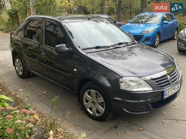 Черный Рено Логан, объемом двигателя 1.4 л и пробегом 145 тыс. км за 5600 $, фото 2 на Automoto.ua