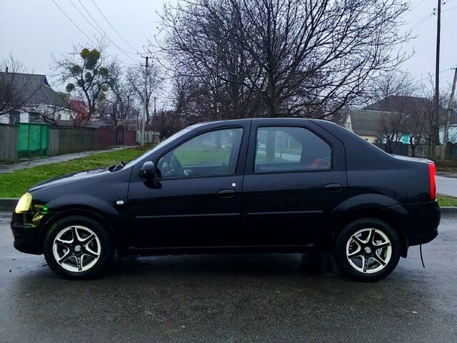 Чорний Рено Логан, об'ємом двигуна 1.4 л та пробігом 220 тис. км за 2900 $, фото 2 на Automoto.ua