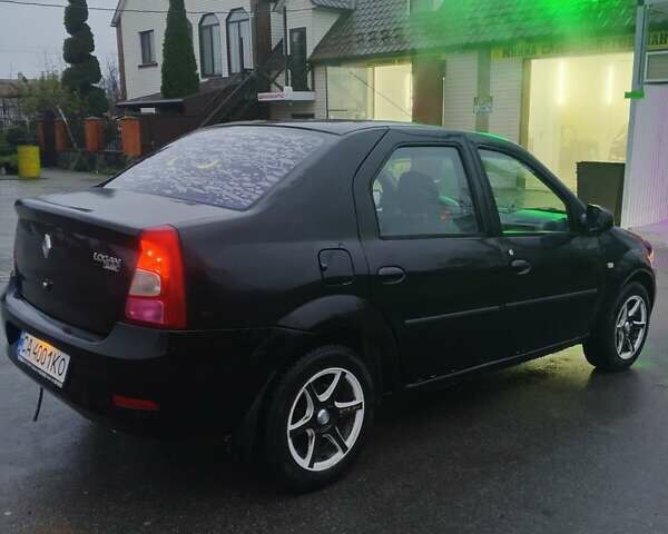 Чорний Рено Логан, об'ємом двигуна 1.39 л та пробігом 210 тис. км за 2900 $, фото 5 на Automoto.ua