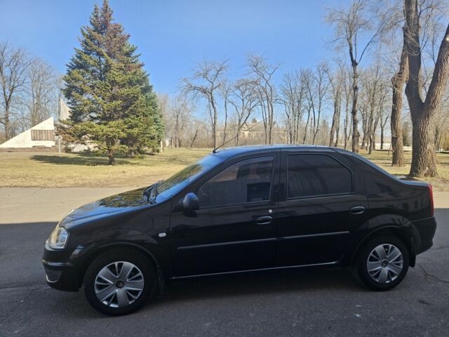 Чорний Рено Логан, об'ємом двигуна 1.6 л та пробігом 70 тис. км за 7300 $, фото 11 на Automoto.ua