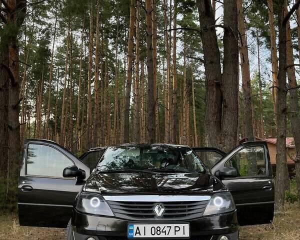 Черный Рено Логан, объемом двигателя 1.6 л и пробегом 74 тыс. км за 4700 $, фото 12 на Automoto.ua