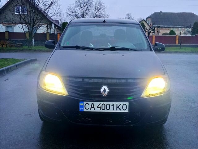 Чорний Рено Логан, об'ємом двигуна 1.4 л та пробігом 220 тис. км за 2900 $, фото 1 на Automoto.ua