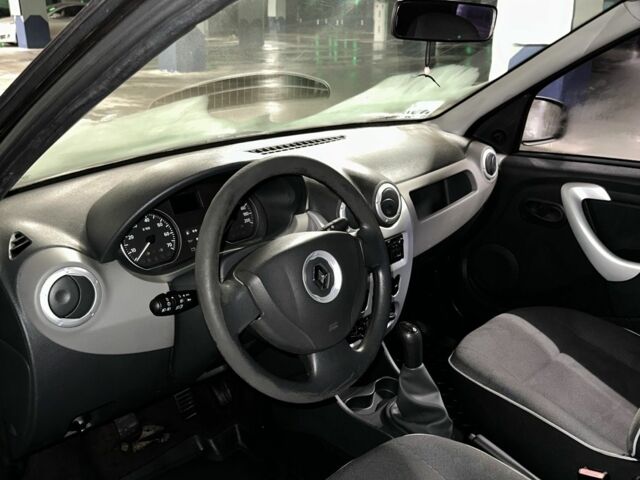 Черный Рено Логан, объемом двигателя 1.4 л и пробегом 149 тыс. км за 5200 $, фото 4 на Automoto.ua