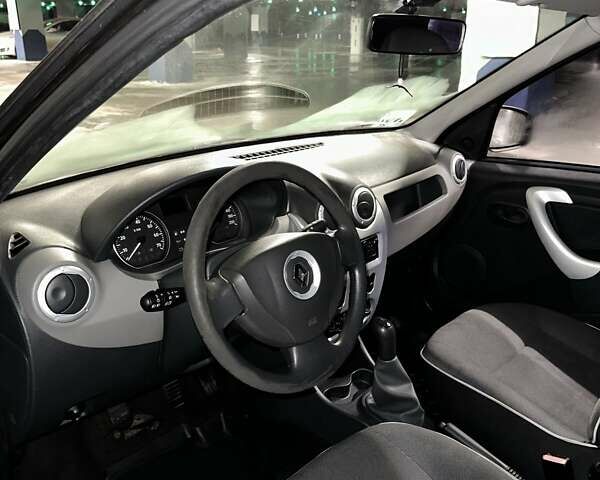 Черный Рено Логан, объемом двигателя 1.39 л и пробегом 149 тыс. км за 5200 $, фото 6 на Automoto.ua