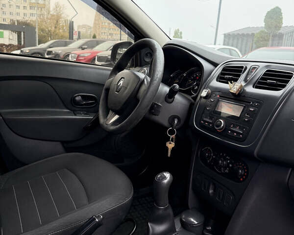 Черный Рено Логан, объемом двигателя 1.15 л и пробегом 288 тыс. км за 6000 $, фото 9 на Automoto.ua