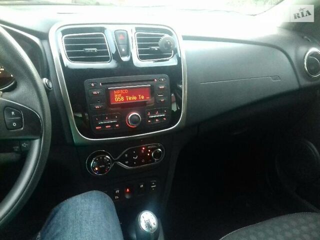 Черный Рено Логан, объемом двигателя 1.6 л и пробегом 228 тыс. км за 6000 $, фото 1 на Automoto.ua