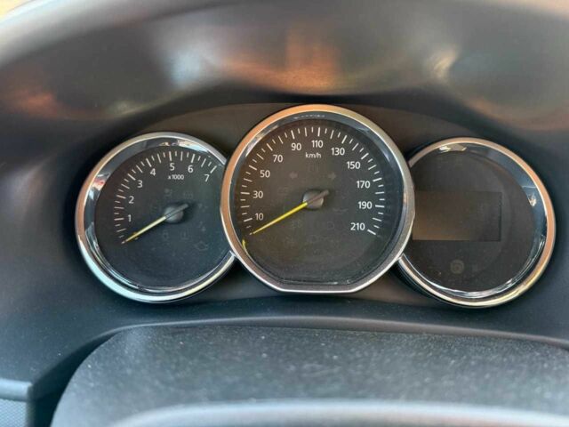 Черный Рено Логан, объемом двигателя 1.5 л и пробегом 213 тыс. км за 6300 $, фото 9 на Automoto.ua