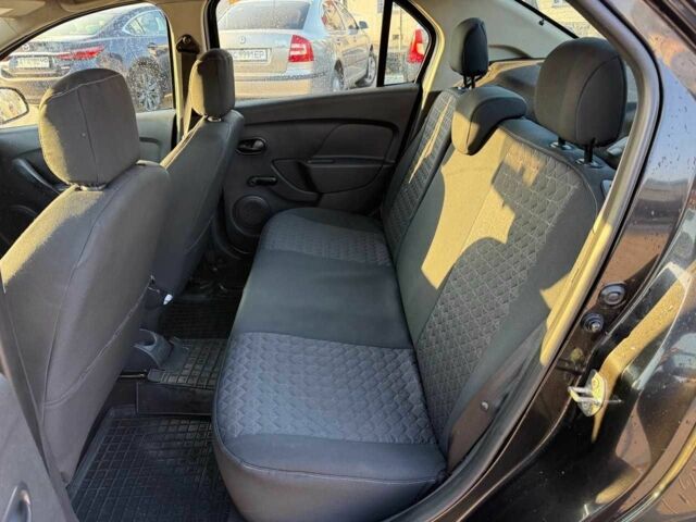 Черный Рено Логан, объемом двигателя 1.5 л и пробегом 213 тыс. км за 6300 $, фото 5 на Automoto.ua