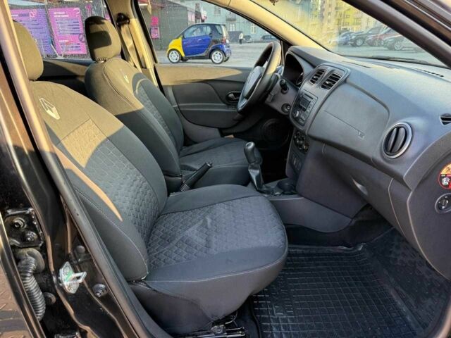 Черный Рено Логан, объемом двигателя 1.5 л и пробегом 213 тыс. км за 6300 $, фото 6 на Automoto.ua