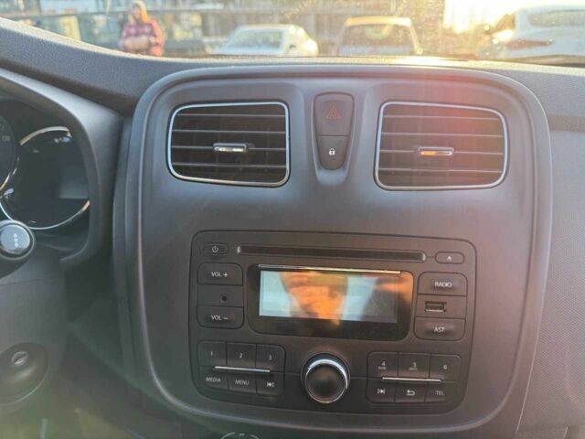 Черный Рено Логан, объемом двигателя 1.5 л и пробегом 213 тыс. км за 6300 $, фото 7 на Automoto.ua