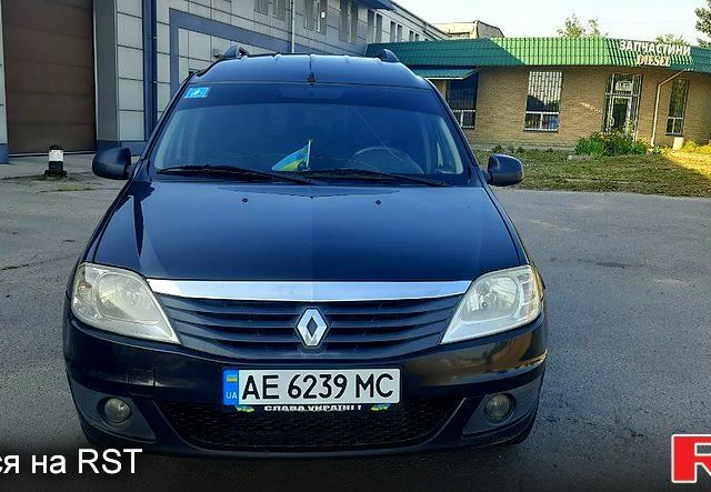 Черный Рено Логан, объемом двигателя 1.6 л и пробегом 330 тыс. км за 4800 $, фото 1 на Automoto.ua