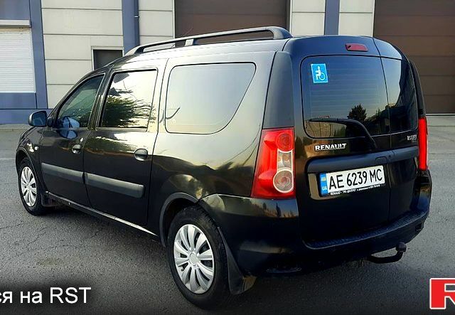 Черный Рено Логан, объемом двигателя 1.6 л и пробегом 330 тыс. км за 4800 $, фото 2 на Automoto.ua