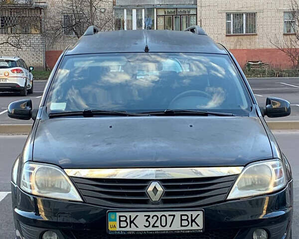 Черный Рено Логан, объемом двигателя 1.46 л и пробегом 135 тыс. км за 6000 $, фото 1 на Automoto.ua